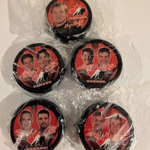 McDonalds Team Canada Hockey Pucks 2002 Full Set Of 5 New Sealed